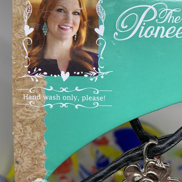 The Pioneer Woman cowboy Rustic Set of Metal Measuring Spoons NEW - Picture 3 of 4